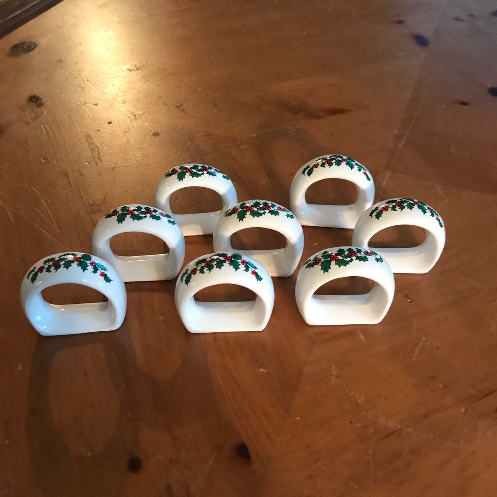 8 holiday napkin rings